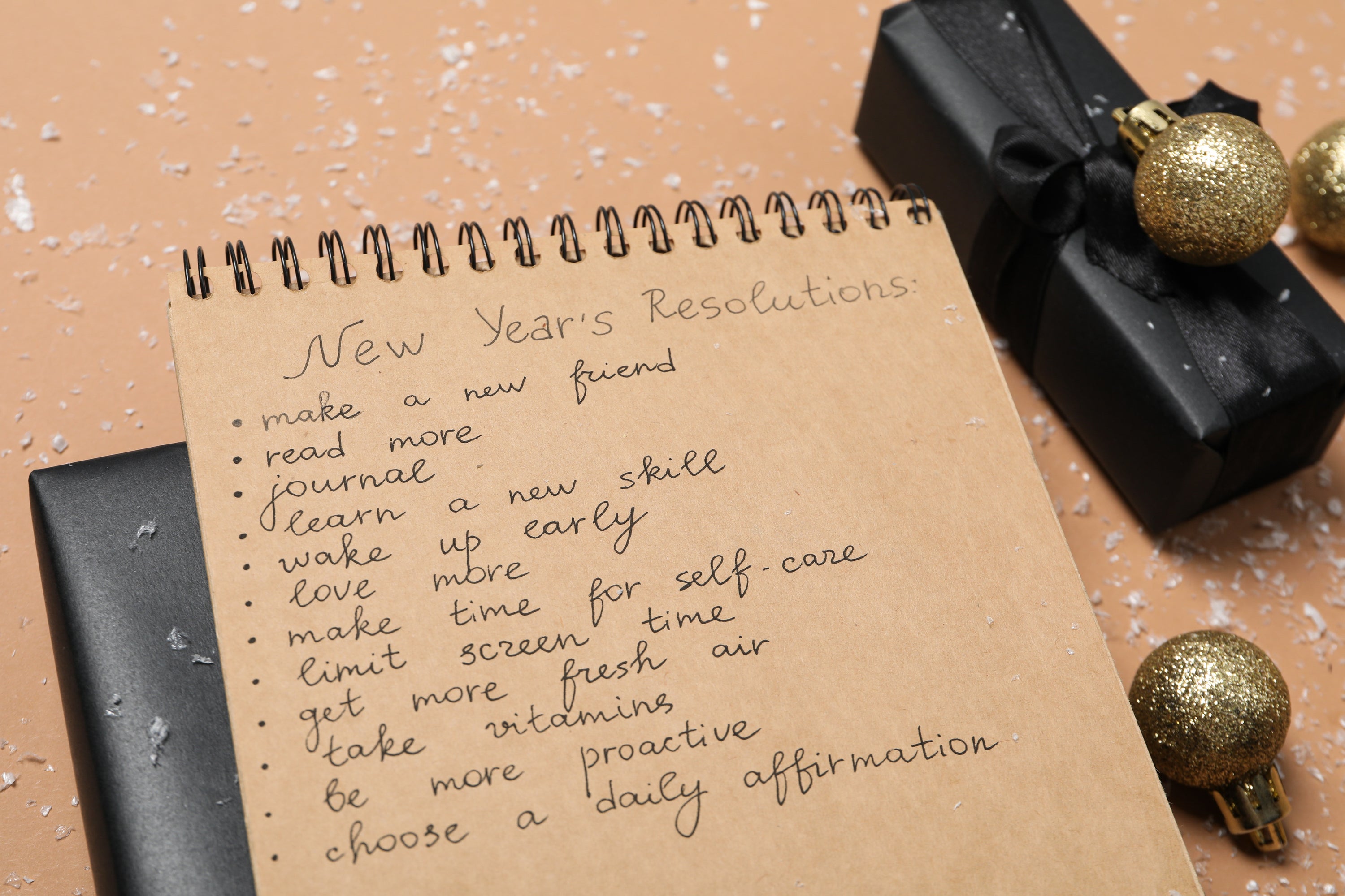 The Ultimate Guide to Mastering New Year's Resolutions: A Wellness Hive Perspective